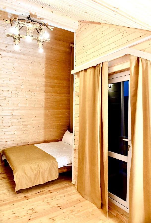 Cottage Chalet And Tours Дилиян Екстериор снимка