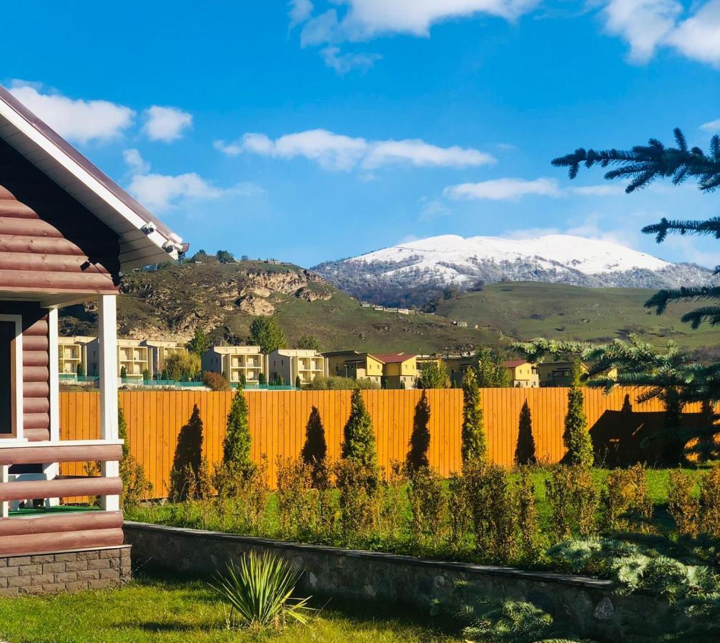 Cottage Chalet And Tours Дилиян Екстериор снимка